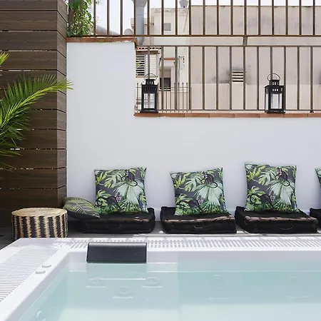 Guest house Elite - Gay Men Only (adults Only)