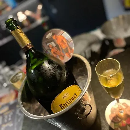 Maison d'hôtes Elite - Gay Men Only (adults Only) 2*
